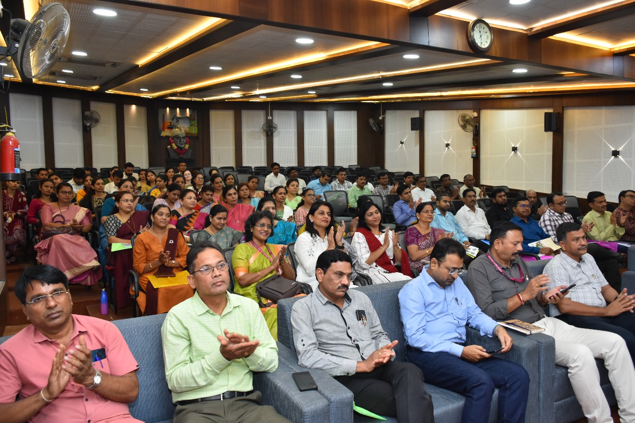 Active participation of the Life Sciences teachers of various colleges